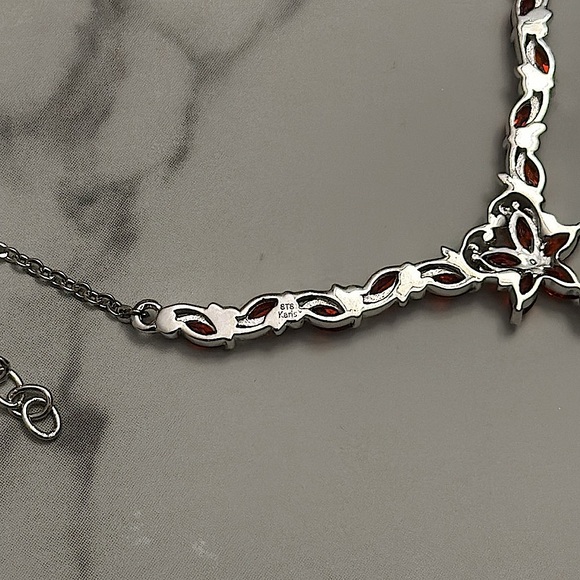 STS Karis signed Waterfall estate necklace.Garnet gems. Sterling silver - Picture 8 of 11
